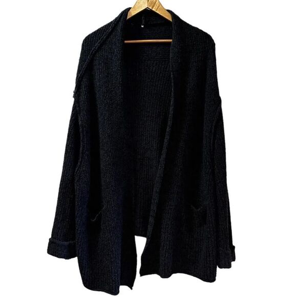 ✨HP✨Free People Low Tide Oversized Cardigan✨ - Picture 6 of 8